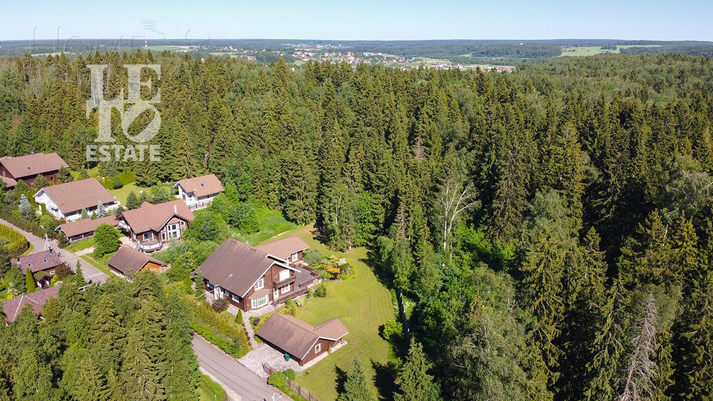 2-этажный коттедж 350 м² с отделкой