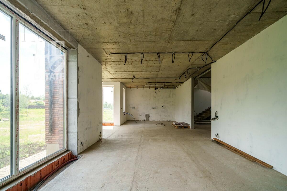 2-этажный коттедж 398.2 м² без отделки