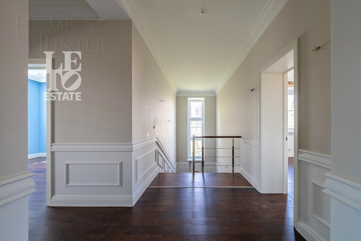 2-этажный коттедж 214 м² с отделкой