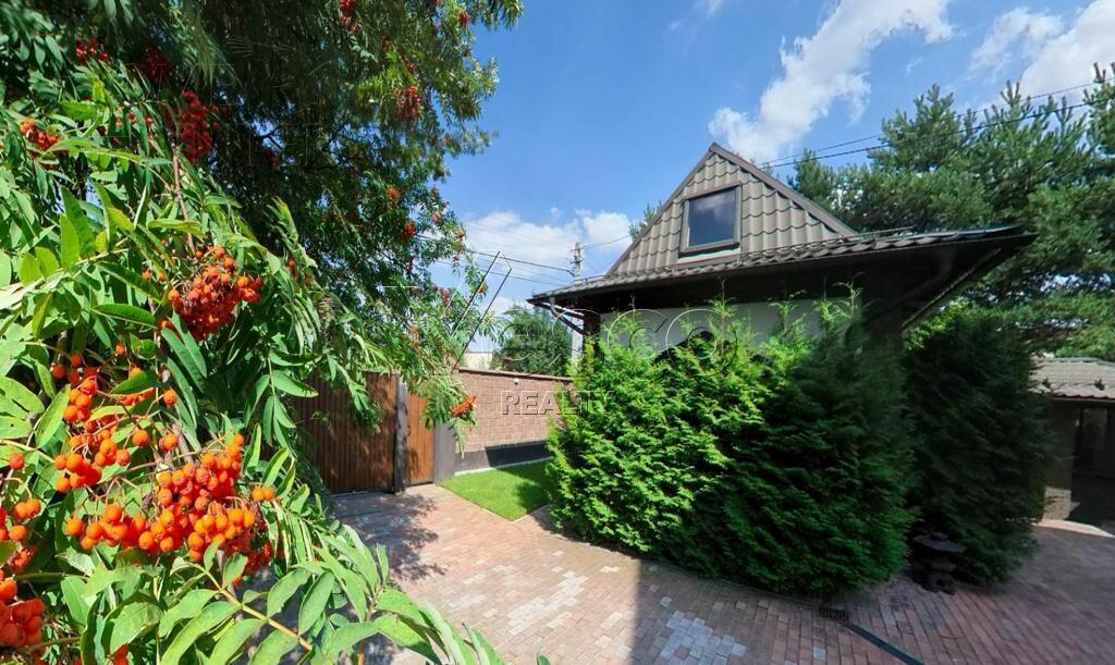 2-этажный коттедж 450 м² с отделкой