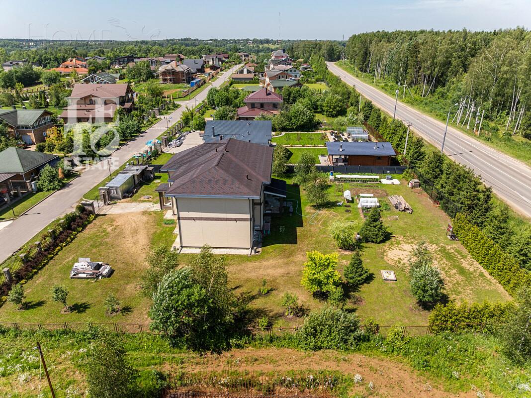 2-этажный коттедж 439 м² с отделкой