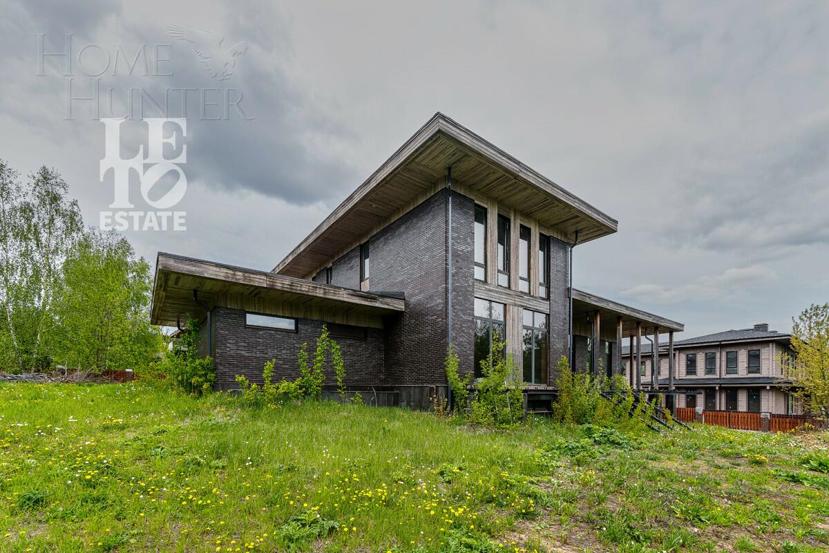 2-этажный коттедж 691.4 м² без отделки