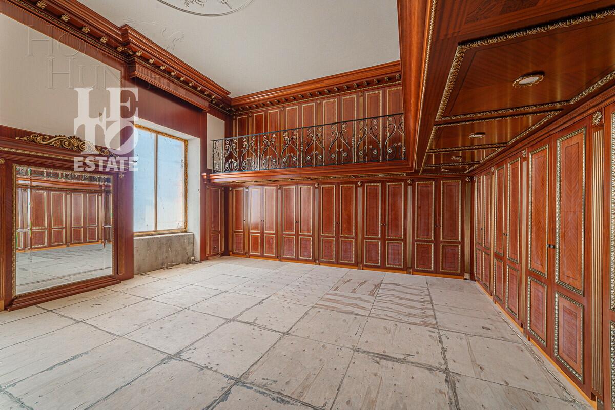 3-этажный коттедж 4 000 м² с отделкой