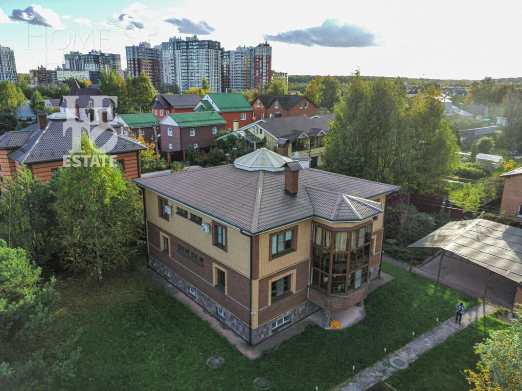 2-этажный коттедж 553.8 м² с отделкой