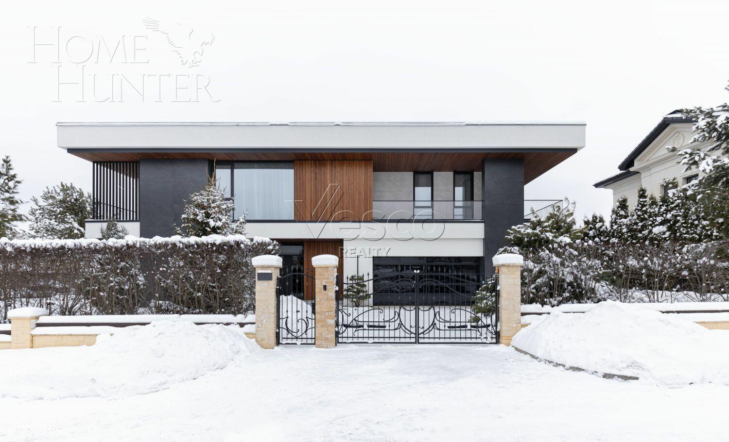 2-этажный коттедж 1 066 м² с отделкой