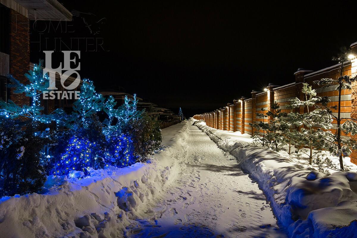 2-этажный коттедж 691.4 м² без отделки