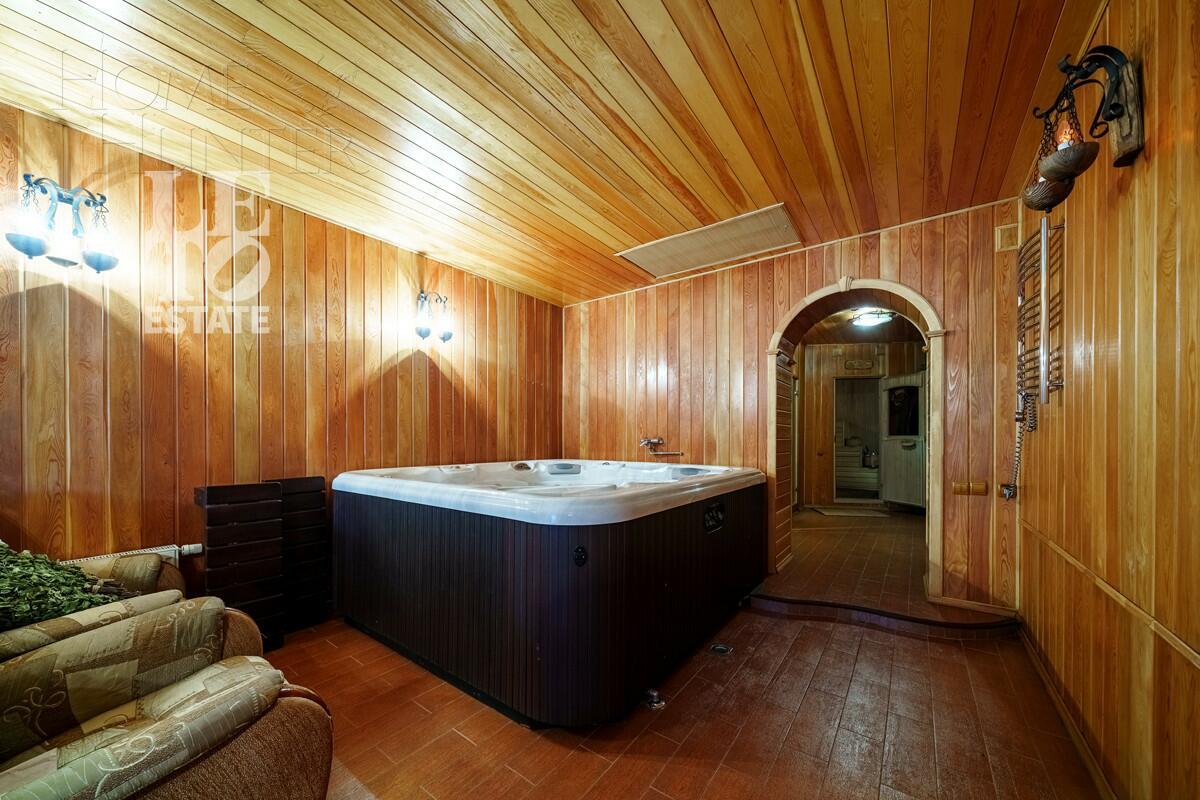 3-этажный коттедж 384.4 м² с отделкой