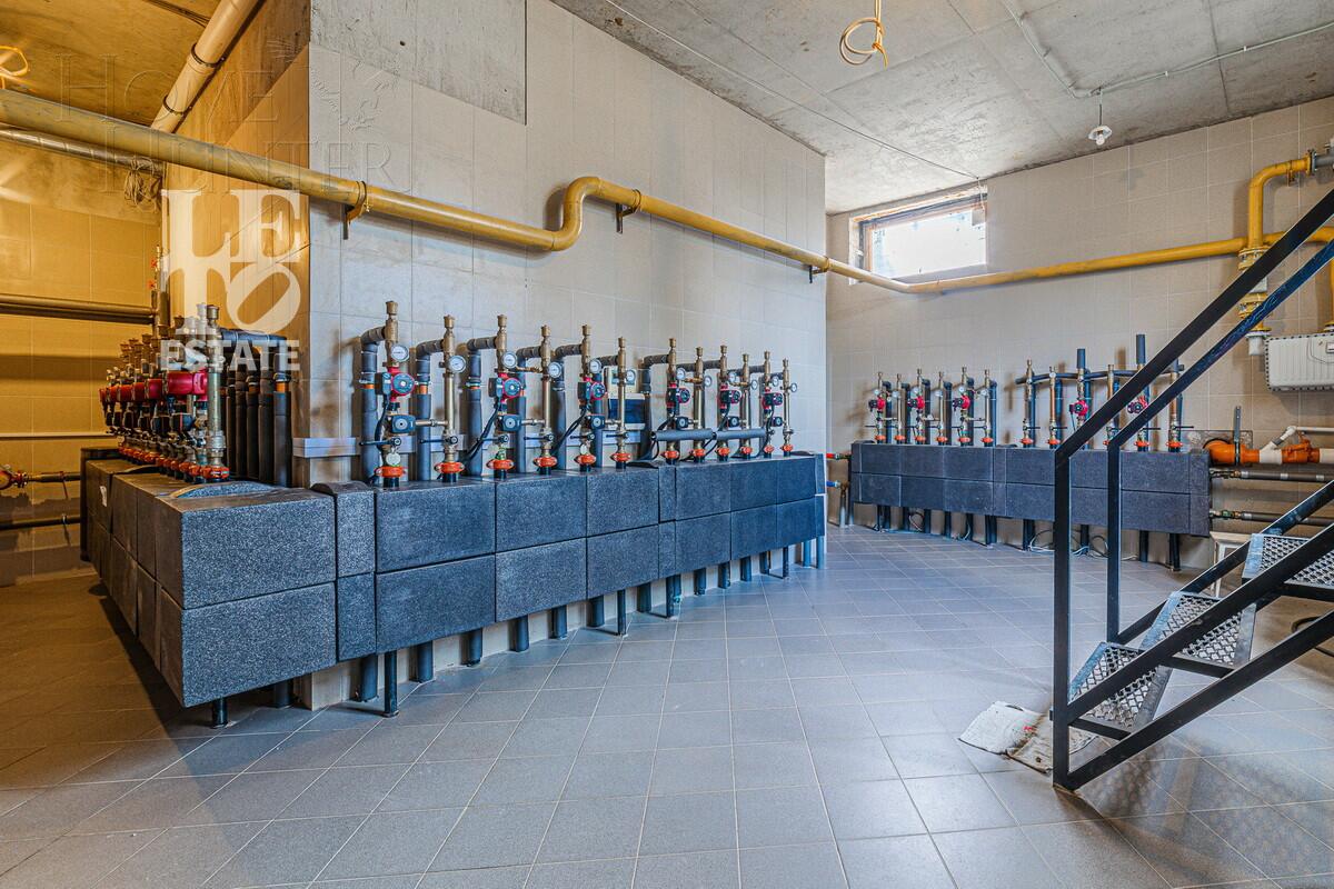 3-этажный коттедж 4 000 м² с отделкой