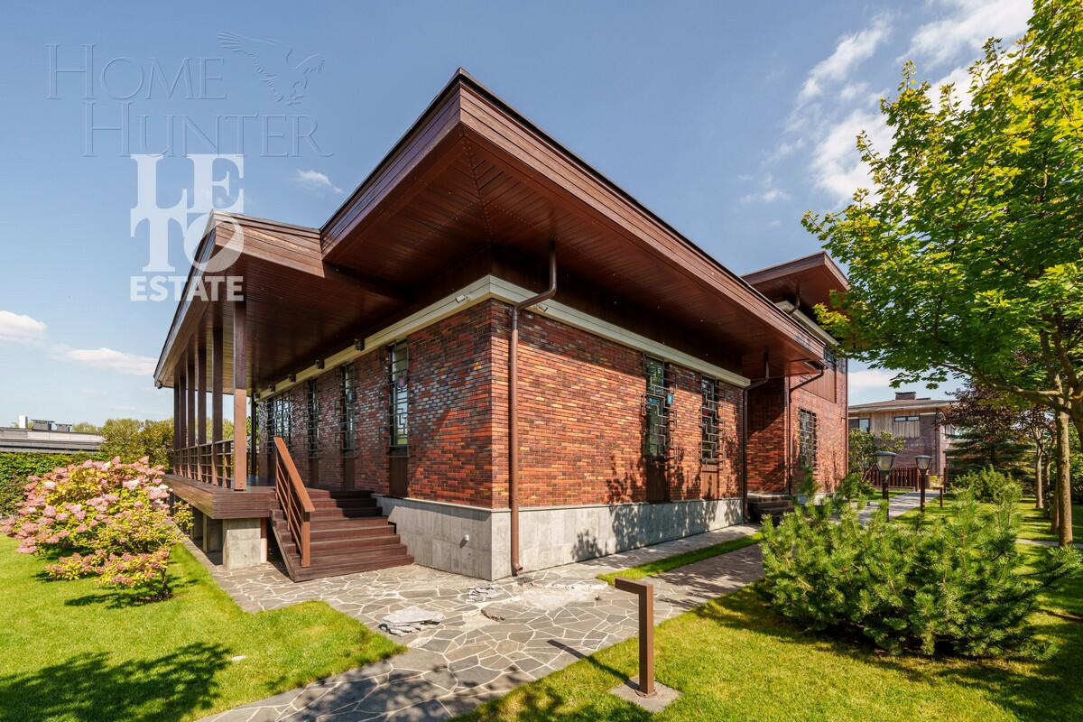 2-этажный коттедж 745 м² с отделкой