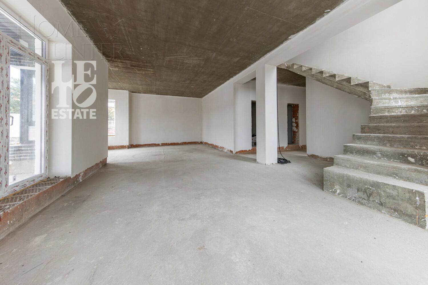 2-этажный коттедж 240 м² без отделки