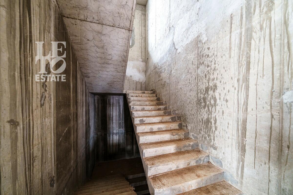 2-этажный коттедж 691.4 м² без отделки