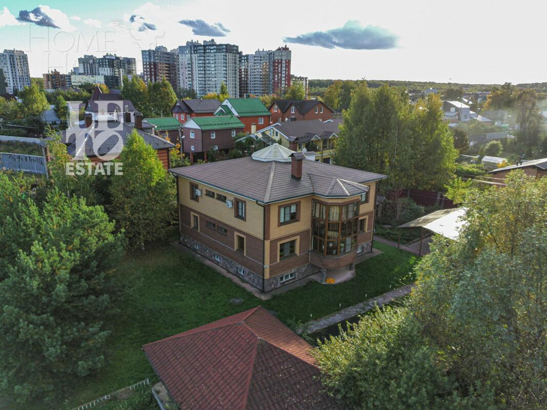 2-этажный коттедж 553.8 м² с отделкой