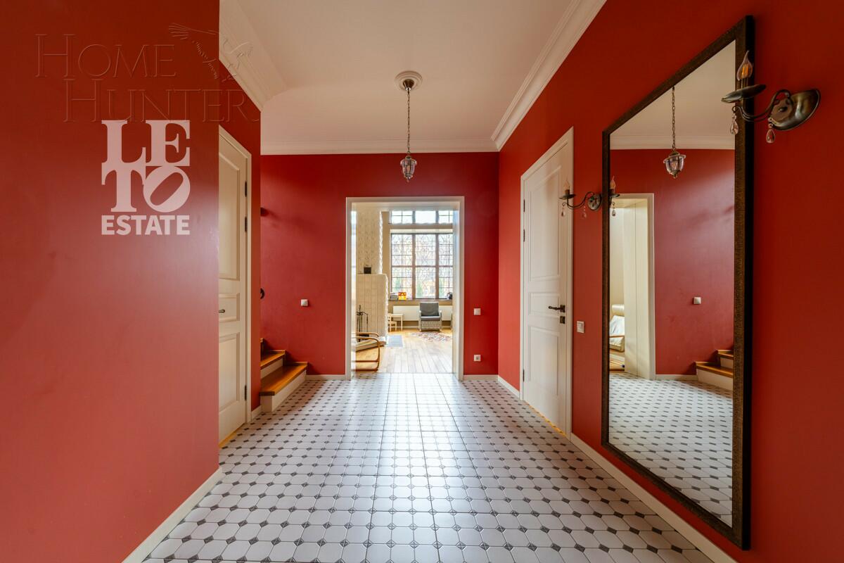 2-этажный коттедж 360 м² с отделкой