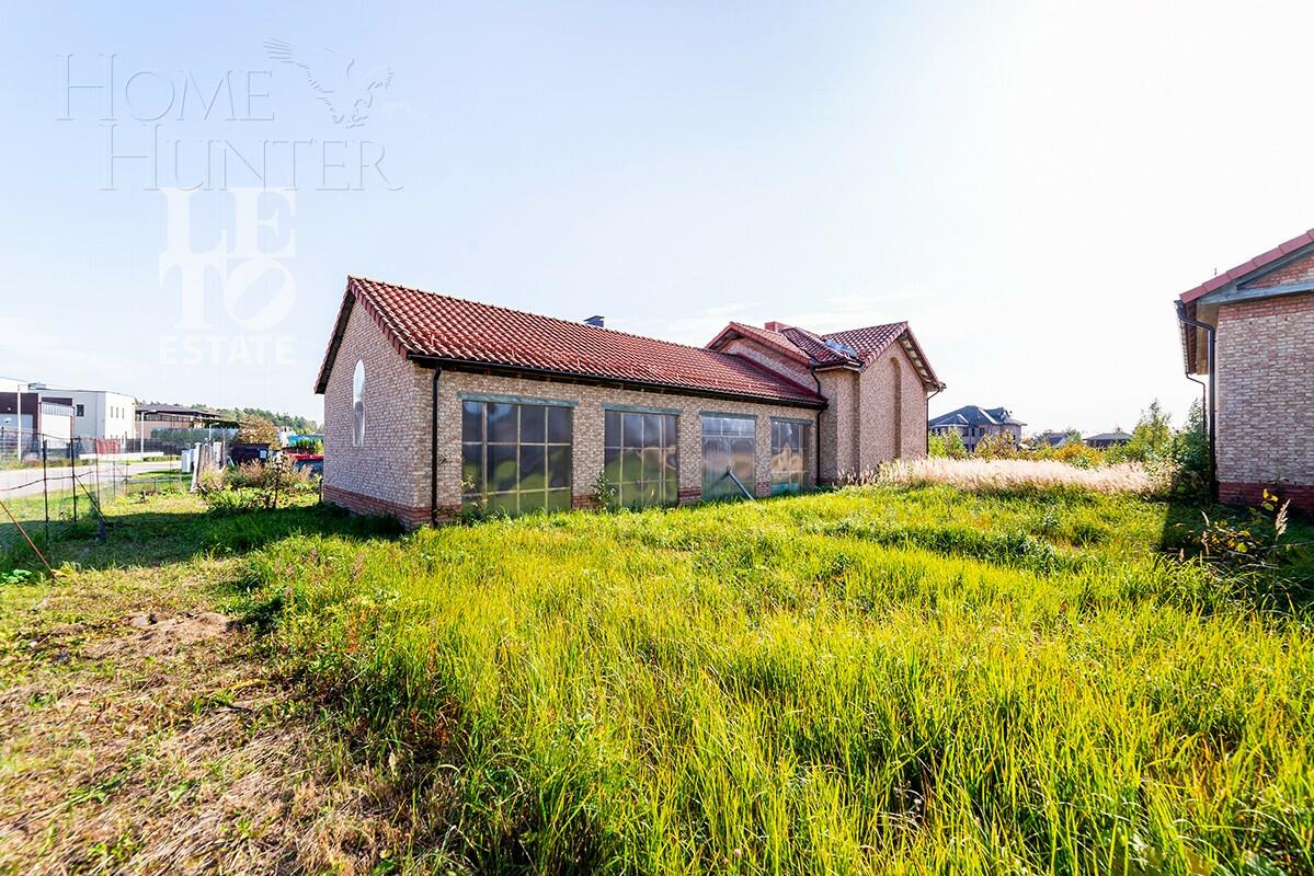 2-этажный коттедж 1 050 м² без отделки