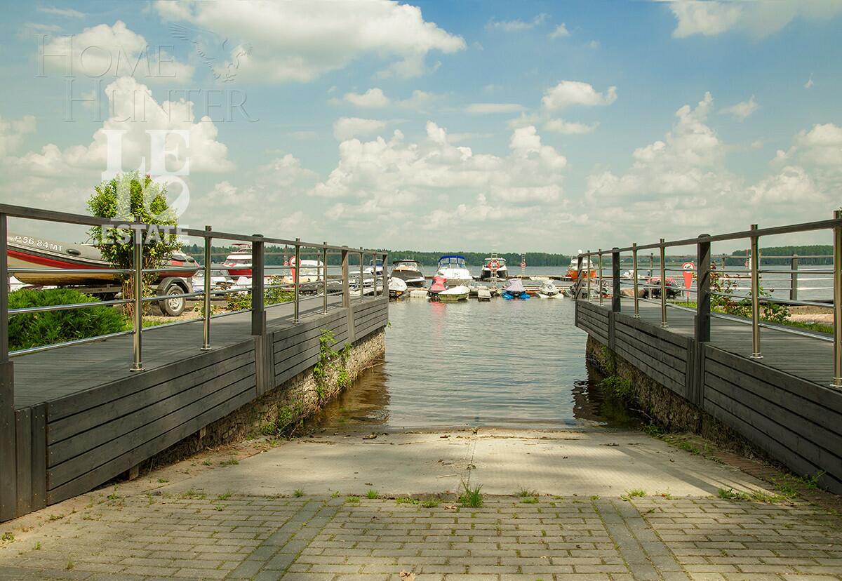 3-этажный коттедж 4 000 м² с отделкой