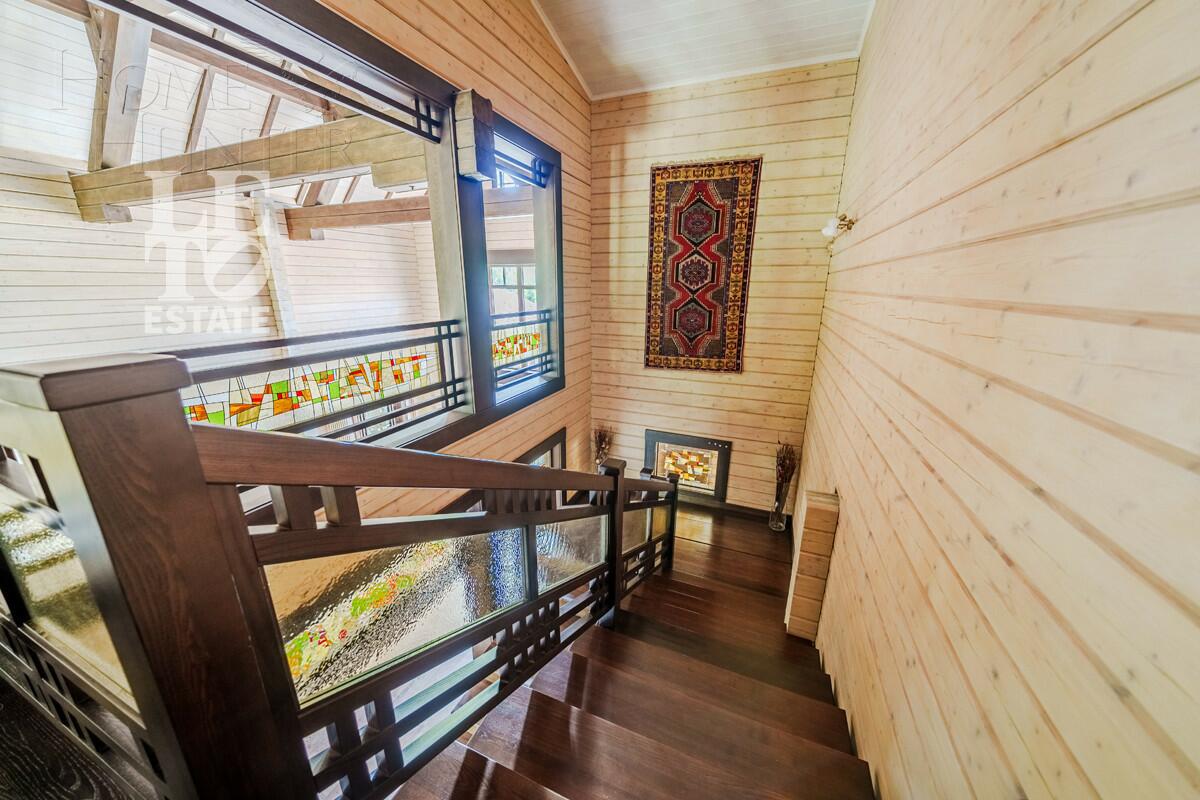 2-этажный коттедж 600 м² с отделкой