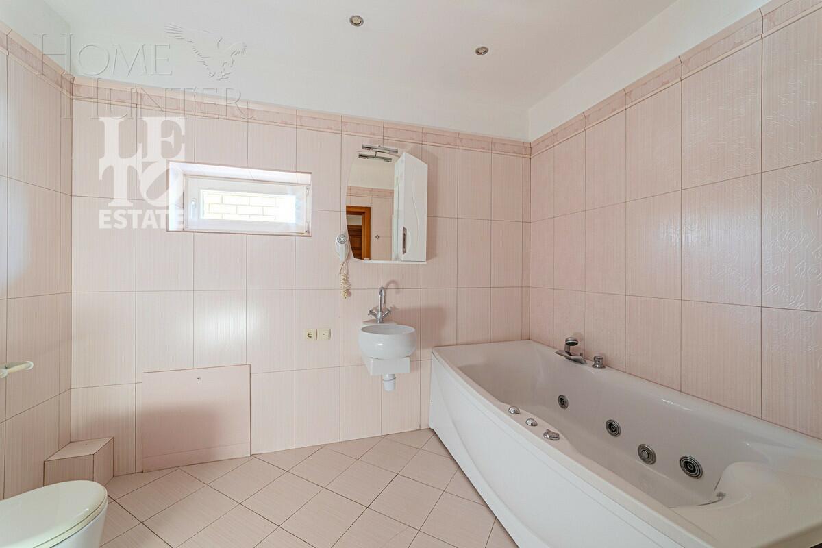 2-этажный коттедж 600 м² с отделкой