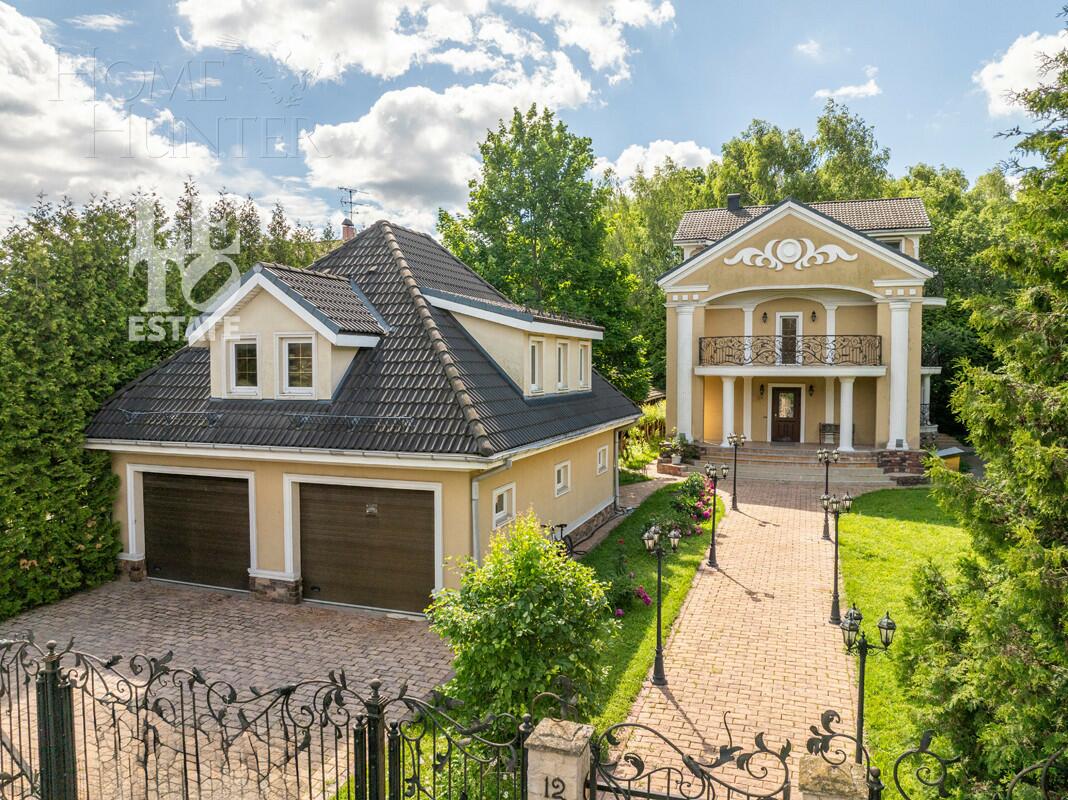 3-этажный коттедж 384.4 м² с отделкой