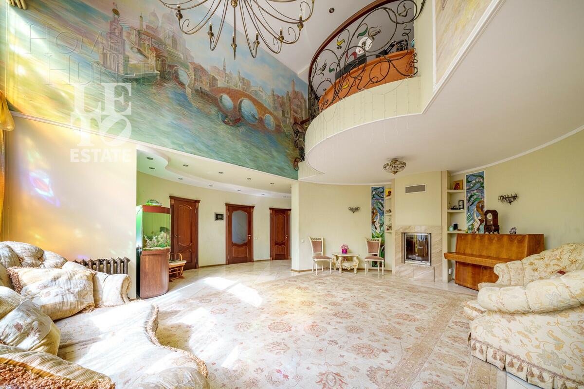 3-этажный коттедж 384.4 м² с отделкой