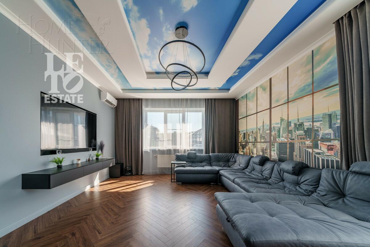 2-этажный коттедж 244 м² с отделкой