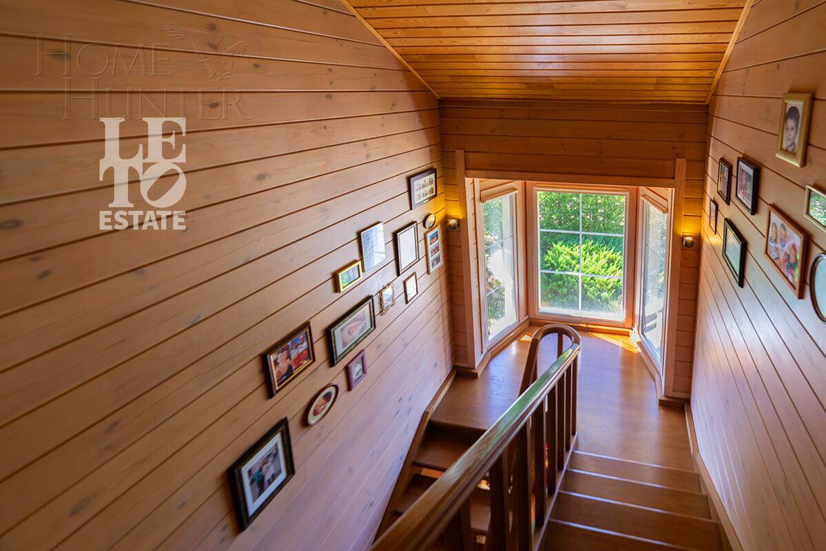 2-этажный коттедж 350 м² с отделкой