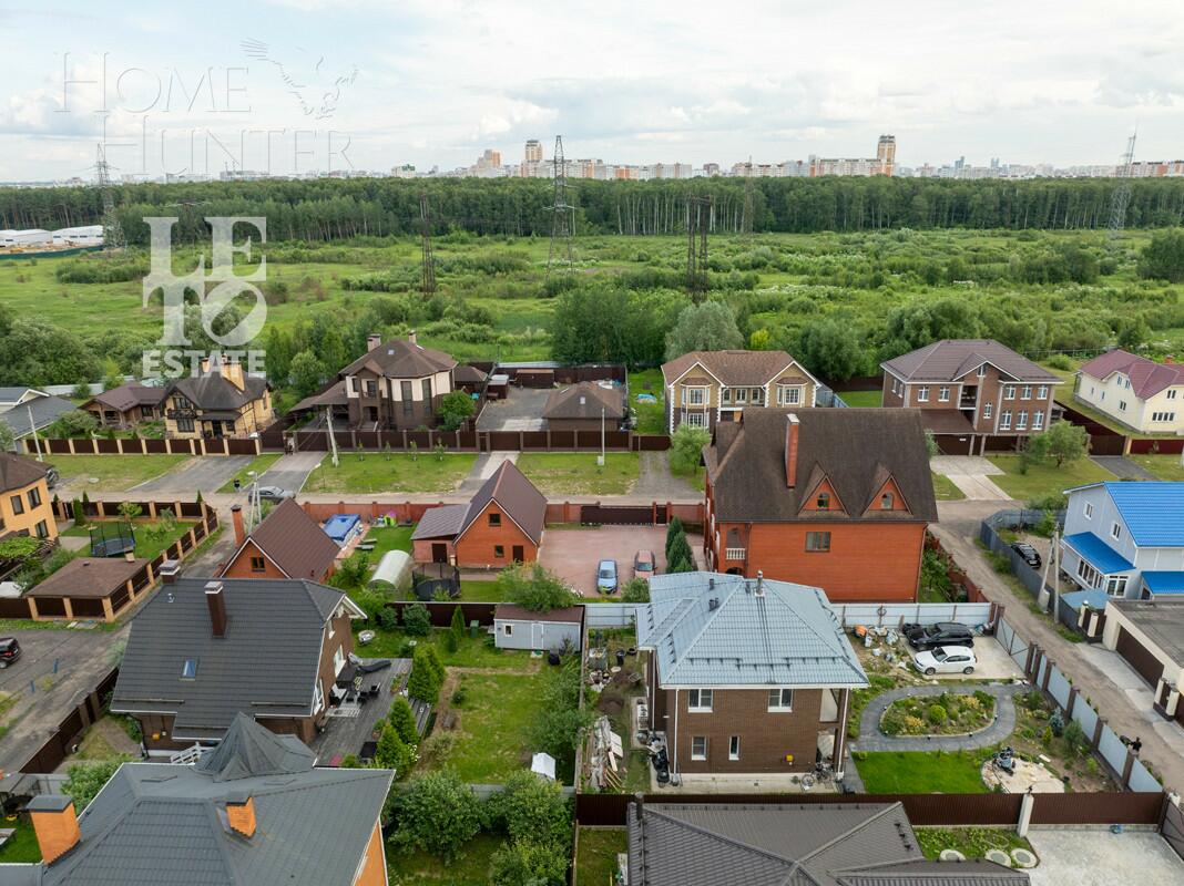 2-этажный коттедж 300.2 м² без отделки