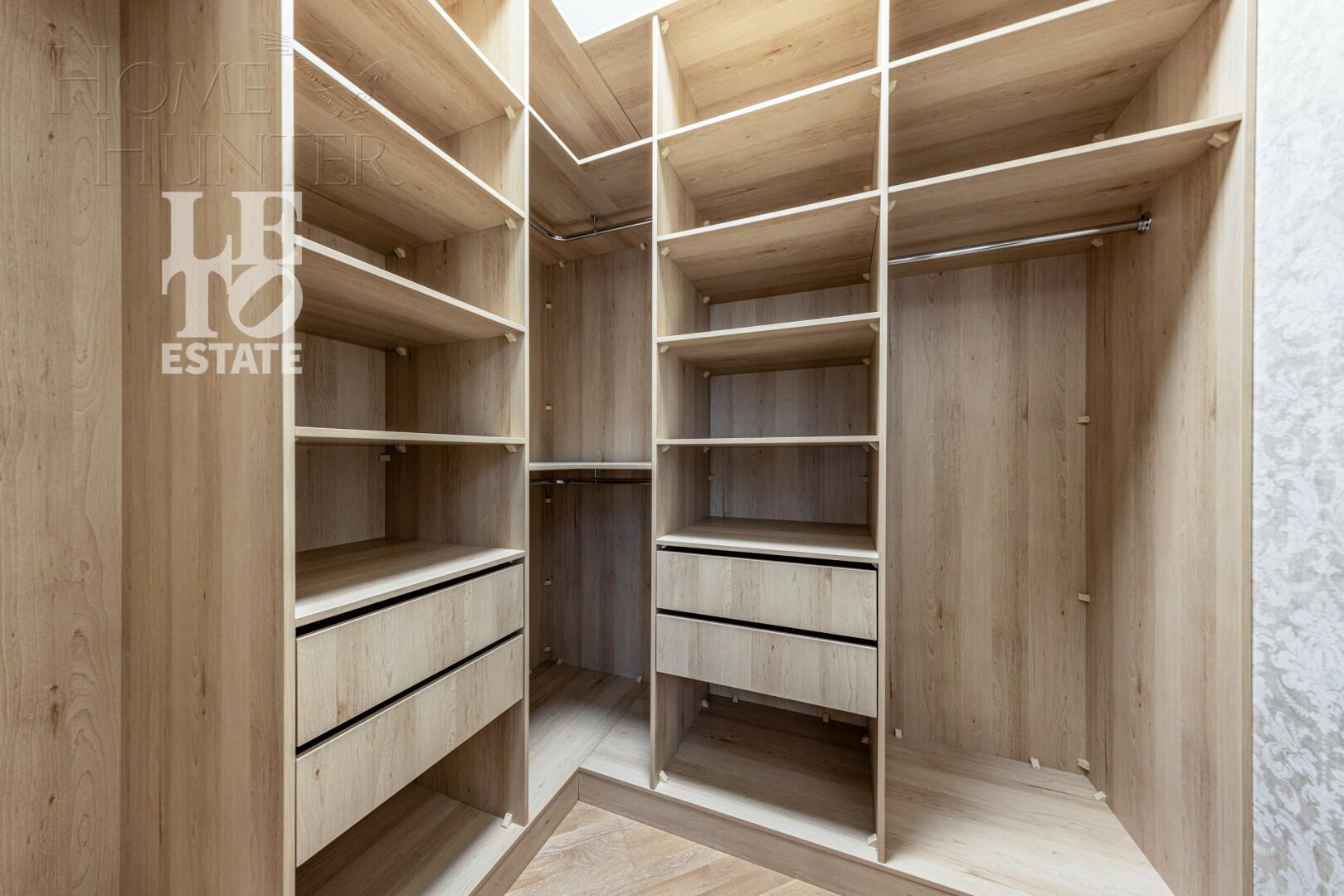 1-этажный коттедж 328 м² с отделкой