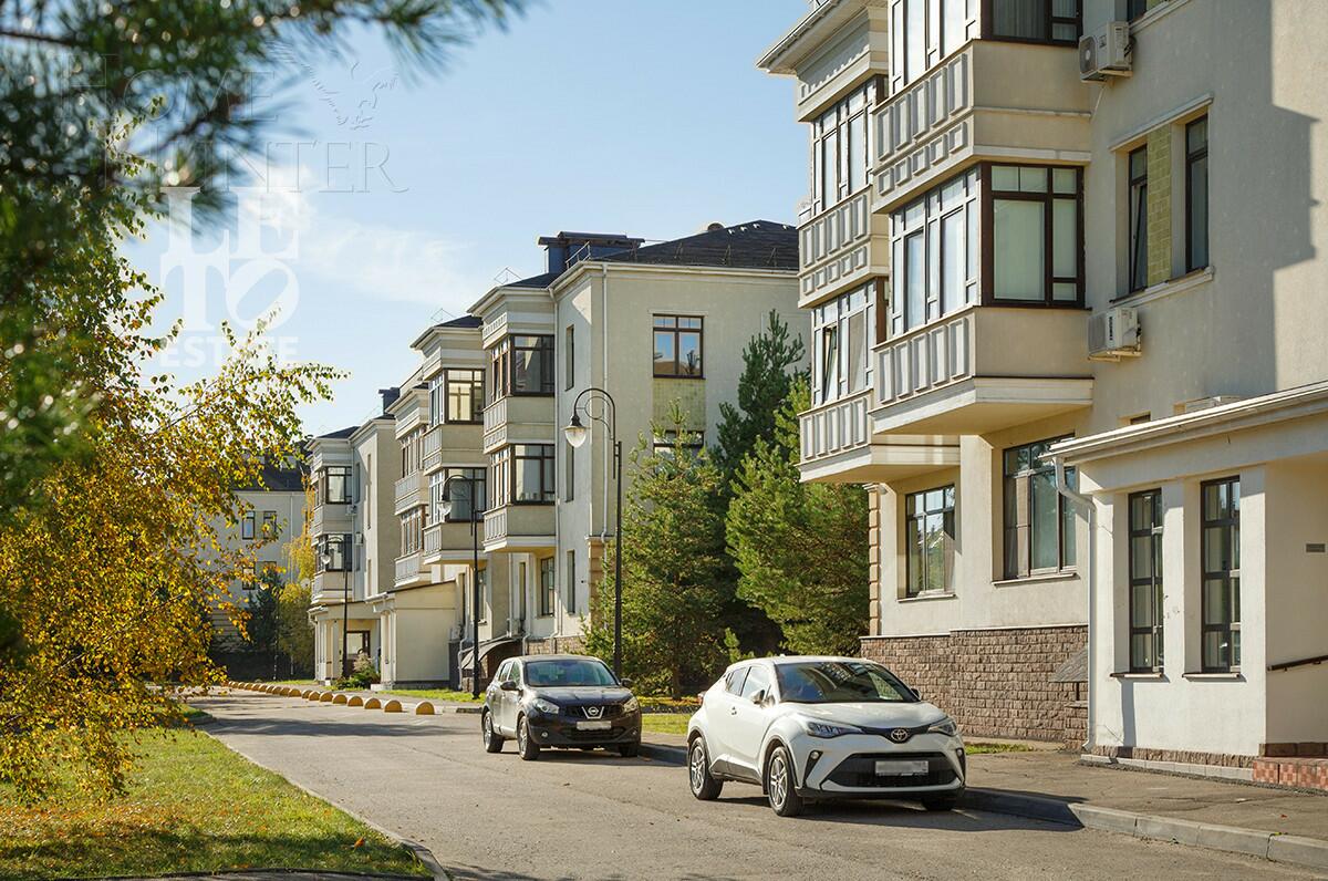 Участок 26.7 сот. в охраняемом поселке