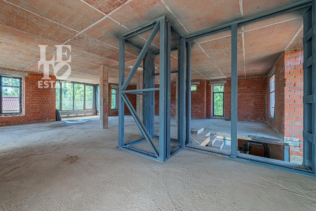 2-этажный коттедж 498 м² без отделки