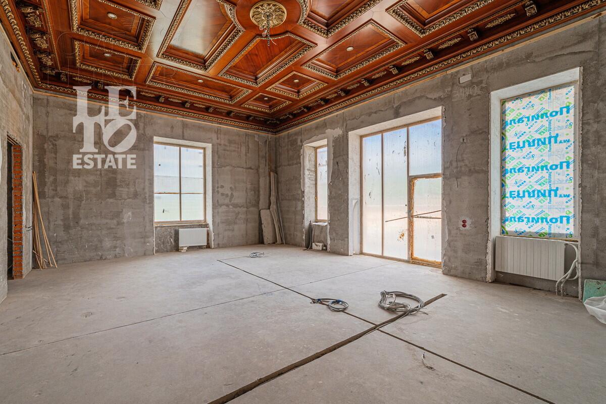 3-этажный коттедж 4 000 м² с отделкой