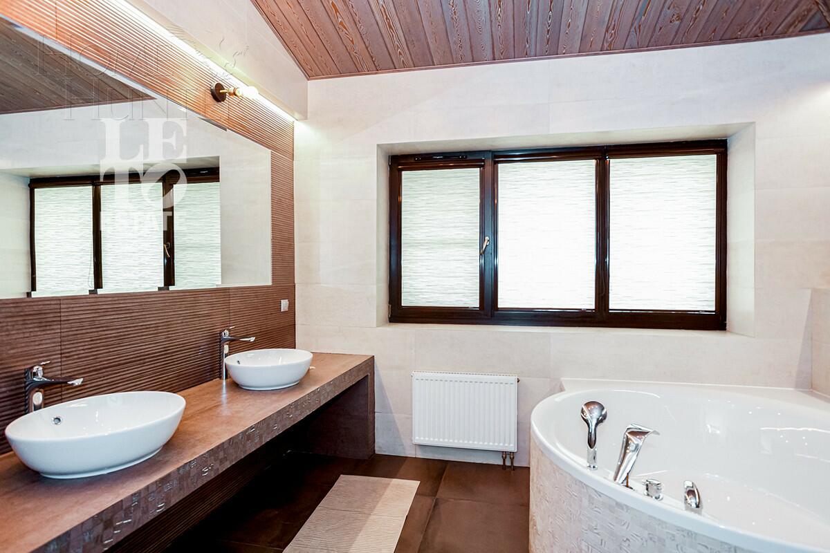 2-этажный коттедж 302 м² с отделкой