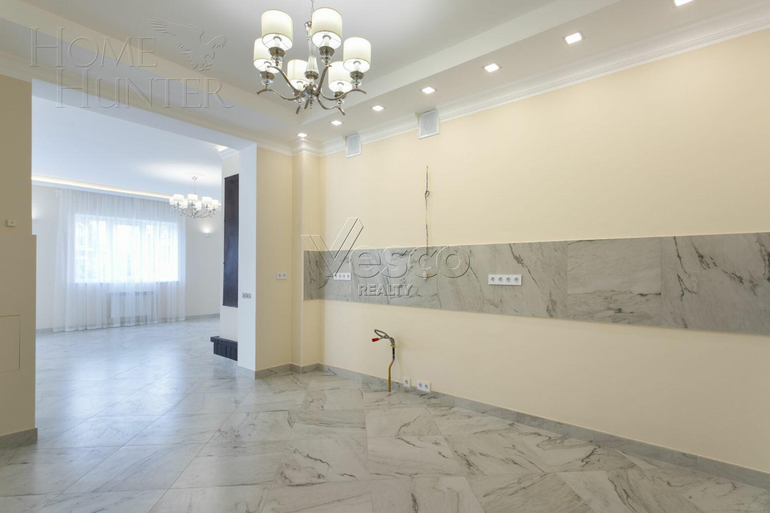 2-этажный коттедж 450 м² с отделкой