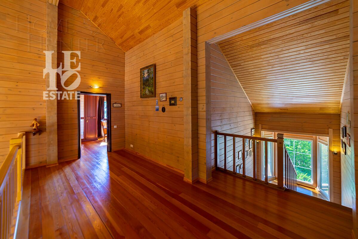 2-этажный коттедж 350 м² с отделкой