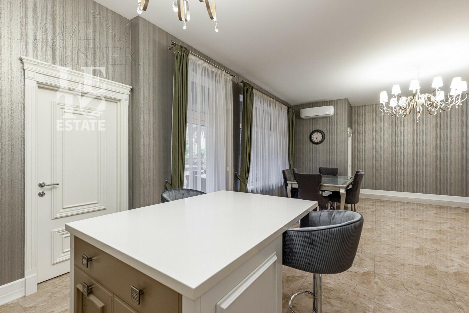 1-этажный коттедж 328 м² с отделкой