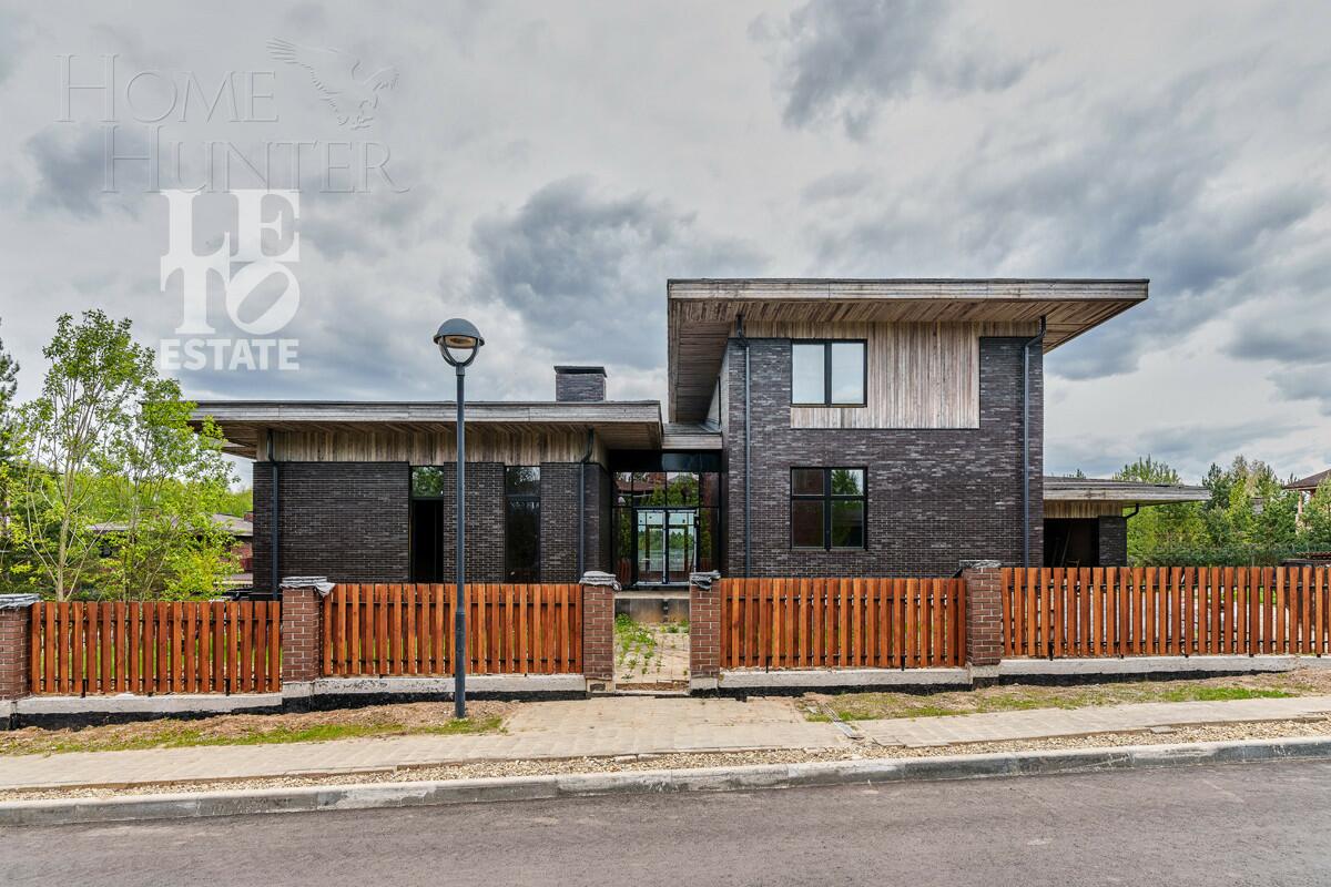 2-этажный коттедж 691.4 м² без отделки