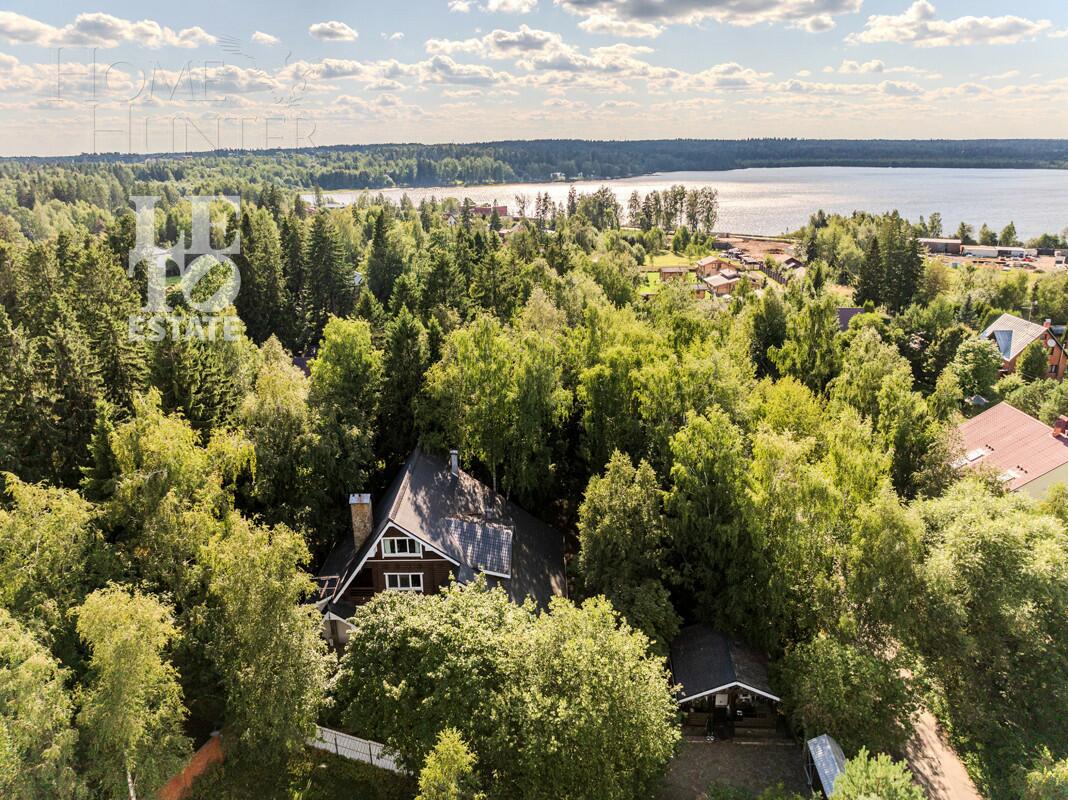 3-этажный коттедж 600 м² с отделкой