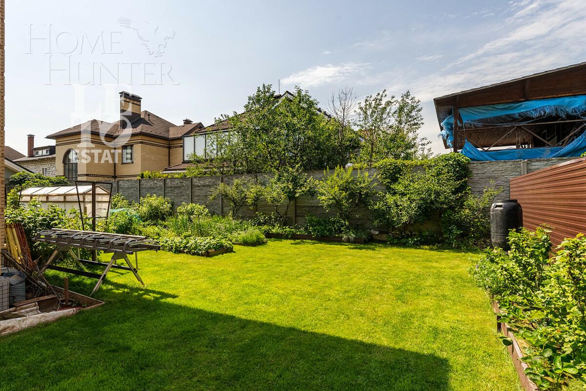 2-этажный коттедж 300.2 м² без отделки