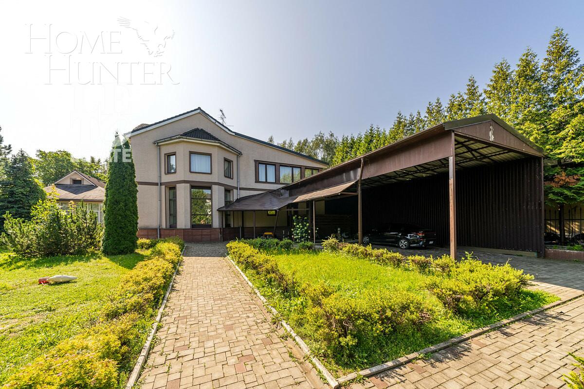 2-этажный коттедж 600 м² с отделкой