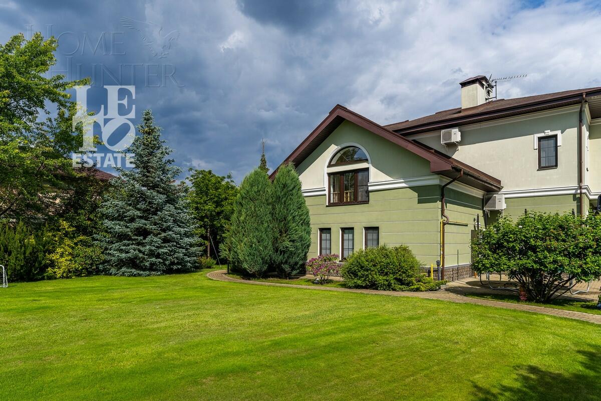 2-этажный коттедж 286.6 м² с отделкой