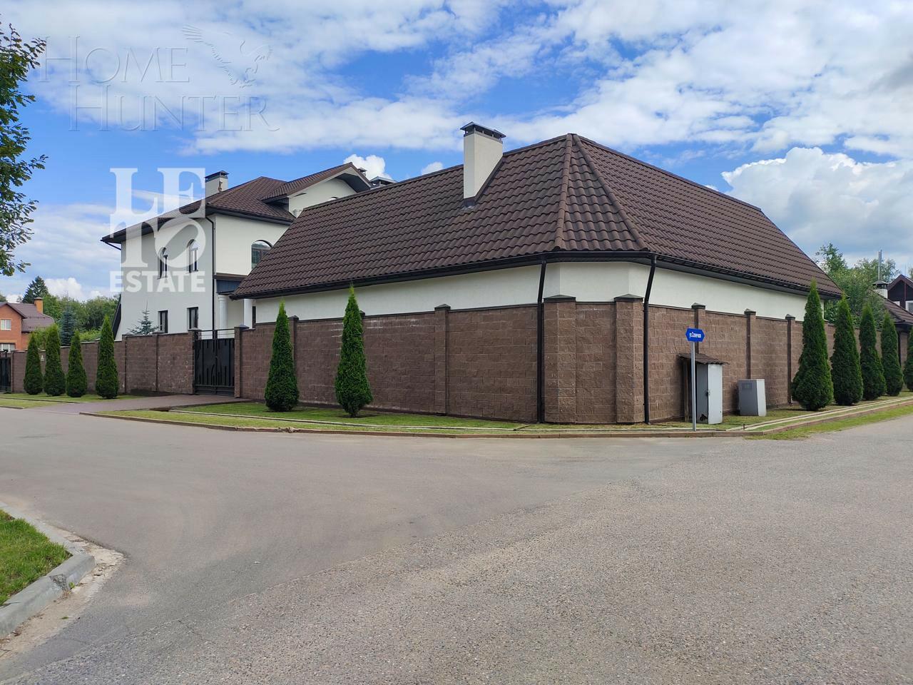 2-этажный коттедж 1 350 м² без отделки