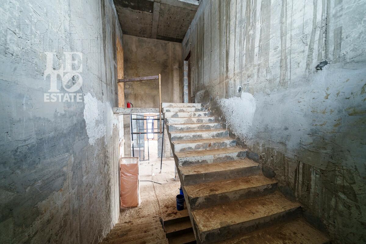 2-этажный коттедж 691.4 м² без отделки