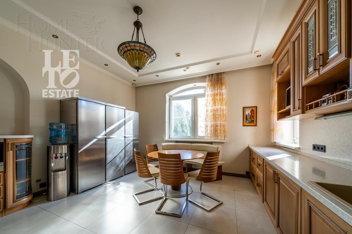 2-этажный коттедж 461.4 м² с отделкой