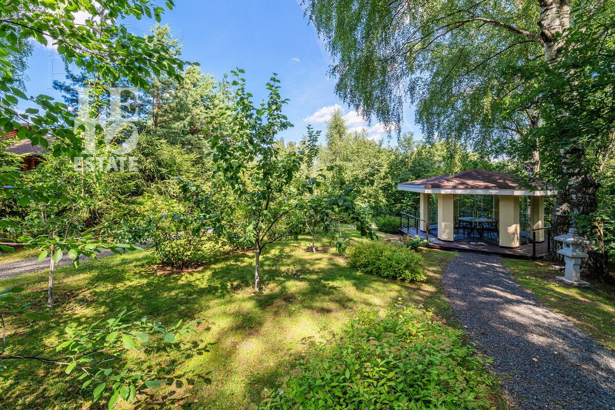 2-этажный коттедж 680 м² с отделкой