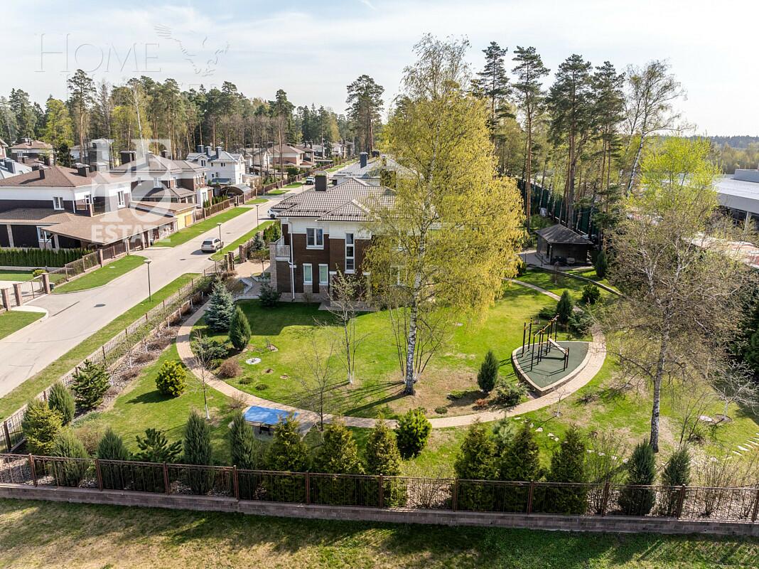 2-этажный коттедж 214 м² с отделкой