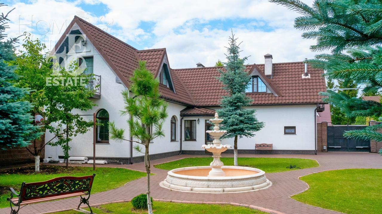 2-этажный коттедж 1 350 м² без отделки