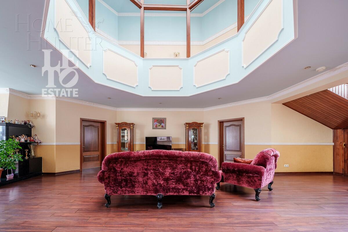 2-этажный коттедж 553.8 м² с отделкой