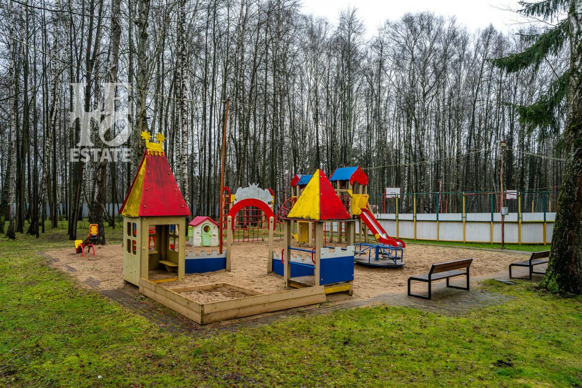 2-этажный коттедж 541 м² с отделкой