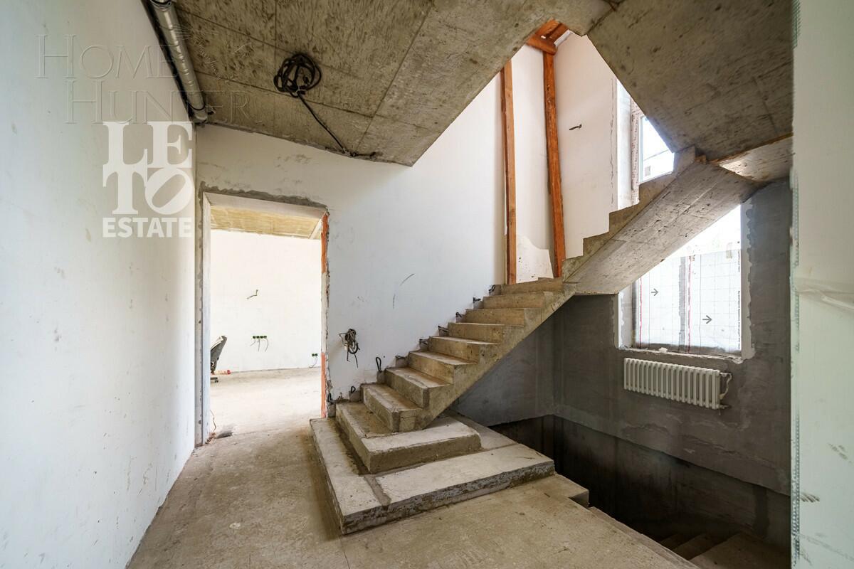 2-этажный коттедж 398.2 м² без отделки