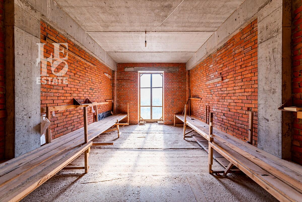 2-этажный коттедж 1 050 м² без отделки