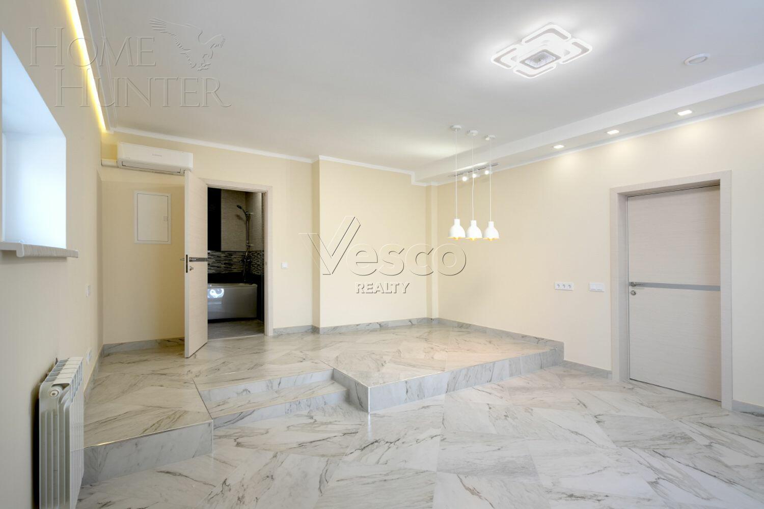 2-этажный коттедж 450 м² с отделкой